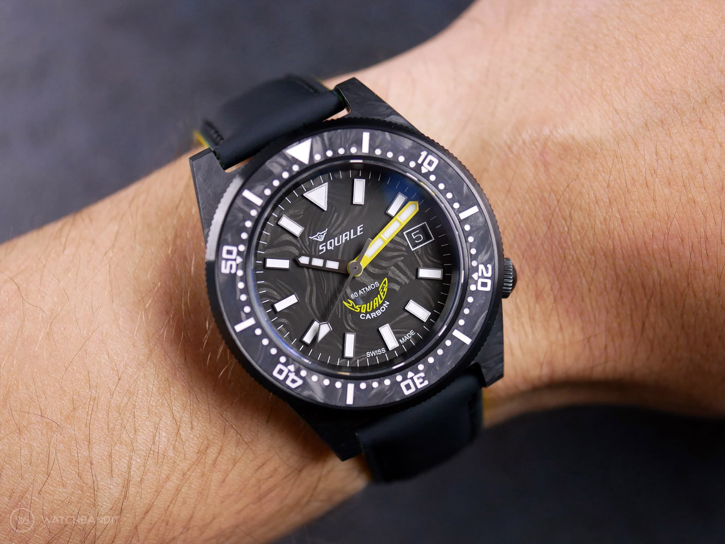 Squale-T-183-Forged-Carbon-Yellow-wrist-shot-min