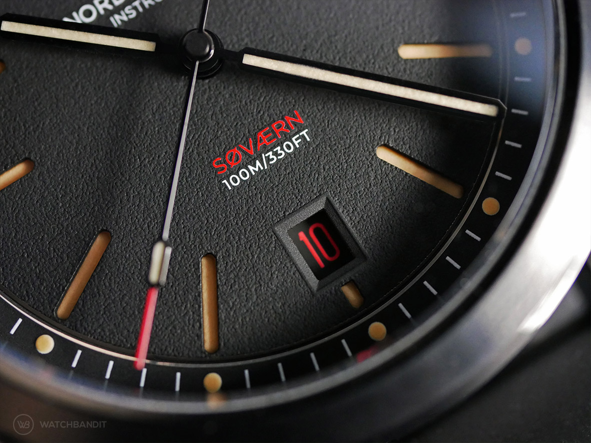 Nordic Marine Instruments - Sovearn - Kulsort - Dial CLose Up