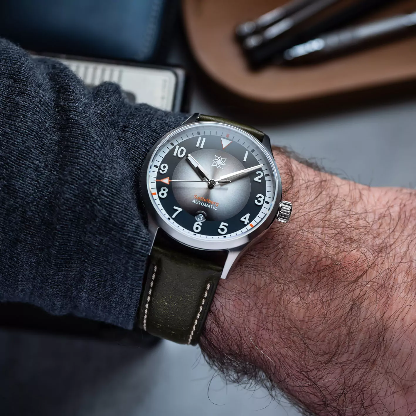 second-hour-the-sattelberg-mk2-black-wrist-shot-