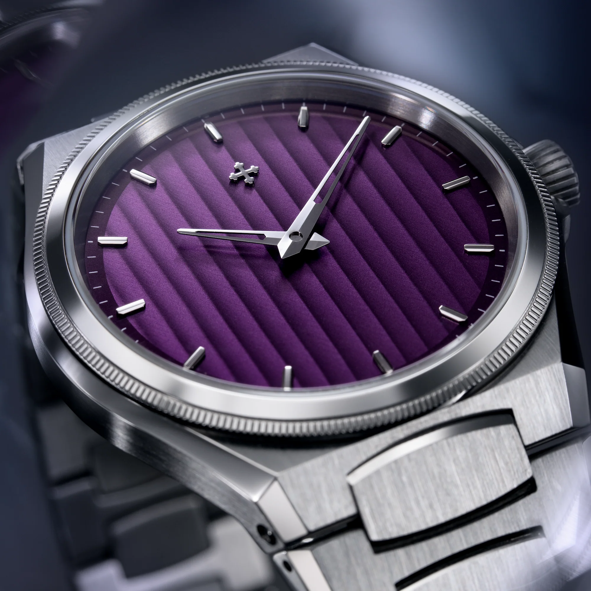 Venezianico-Arsenale-40-Purple-Cote de Geneve Stripe-dial