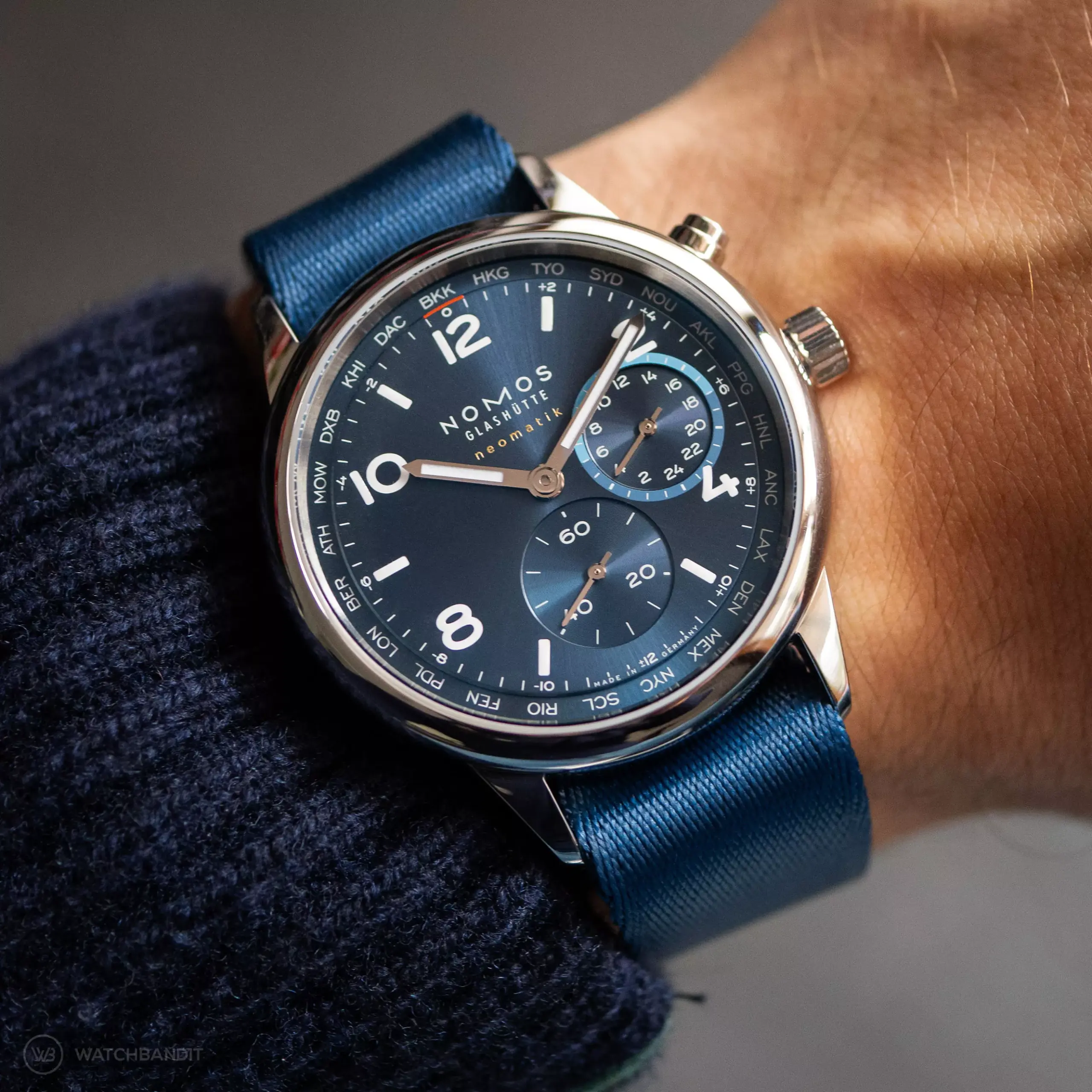 nomos-club-sport-neomatik-worldtimer-strapguide-jelsdal-single-pass-nylon-strap-blue