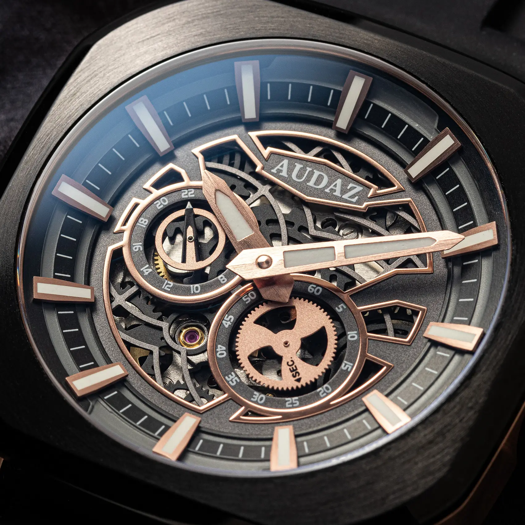 Audaz Maverick ADZ-3060-04 dial close up