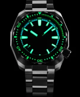 Zelos Hammerhead Lume watch