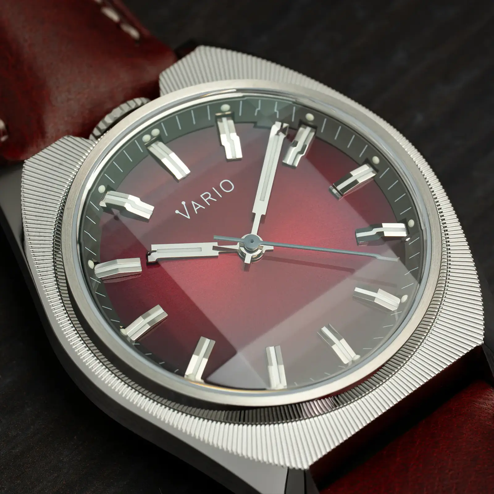 Vario Futurist Watch Sunburst Red Fume Watch dial close up
